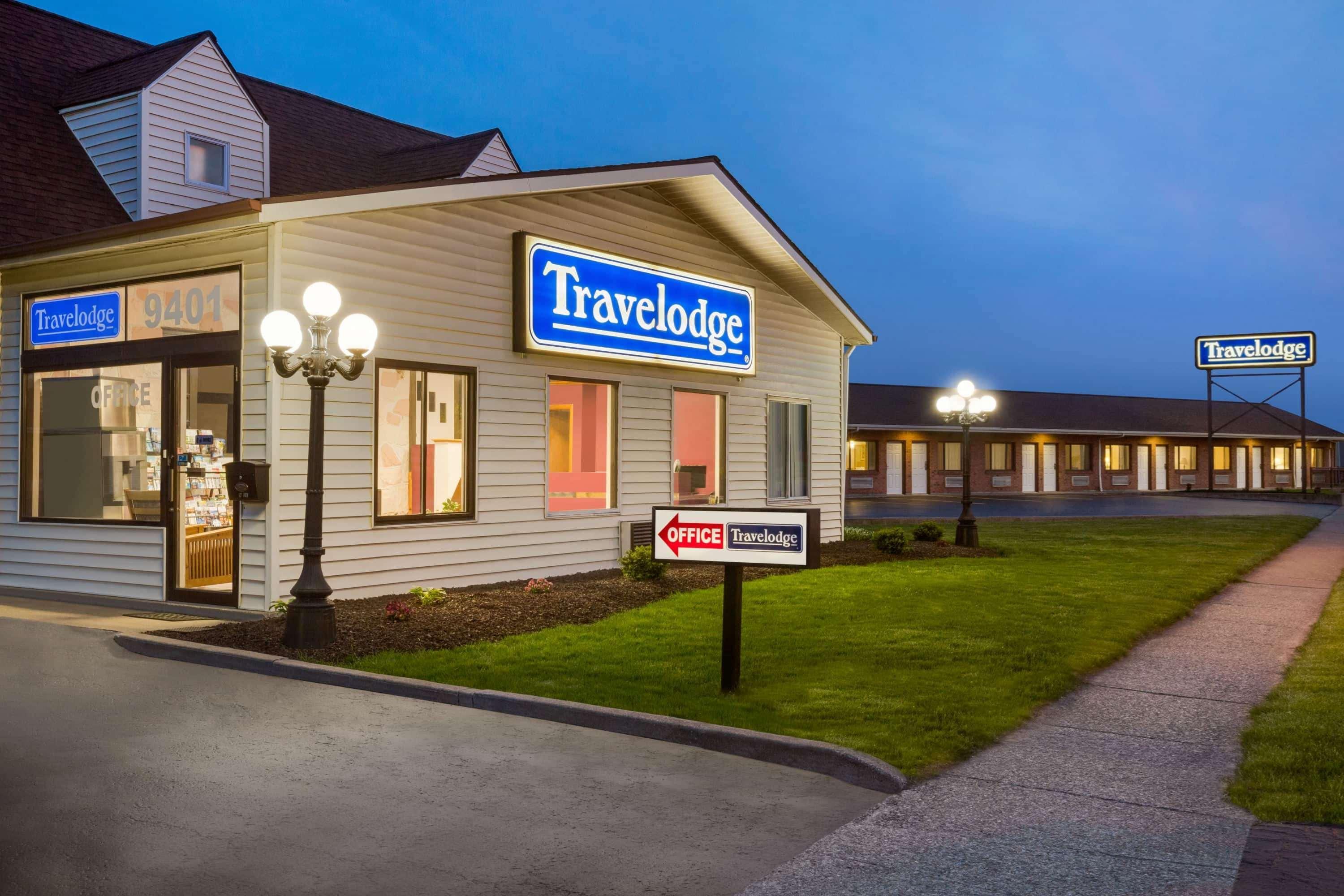 Travelodge By Wyndham Niagara Falls - New York Екстериор снимка