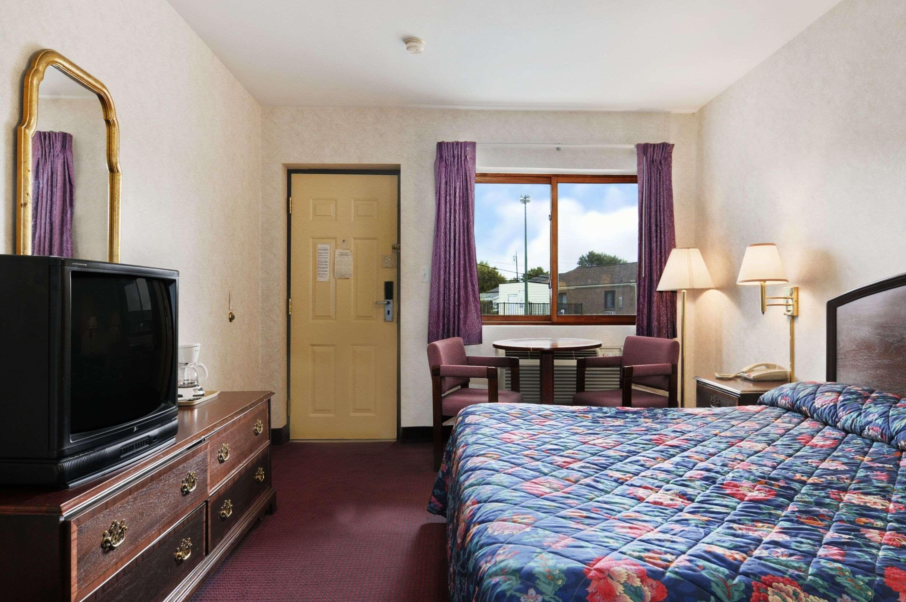 Travelodge By Wyndham Niagara Falls - New York Екстериор снимка