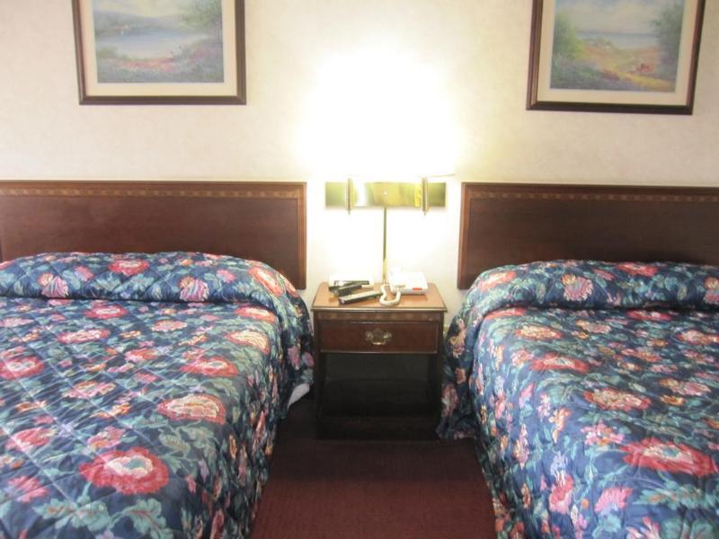 Travelodge By Wyndham Niagara Falls - New York Екстериор снимка