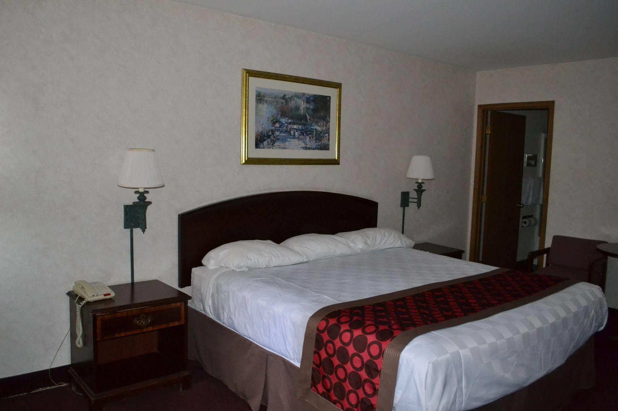 Travelodge By Wyndham Niagara Falls - New York Екстериор снимка
